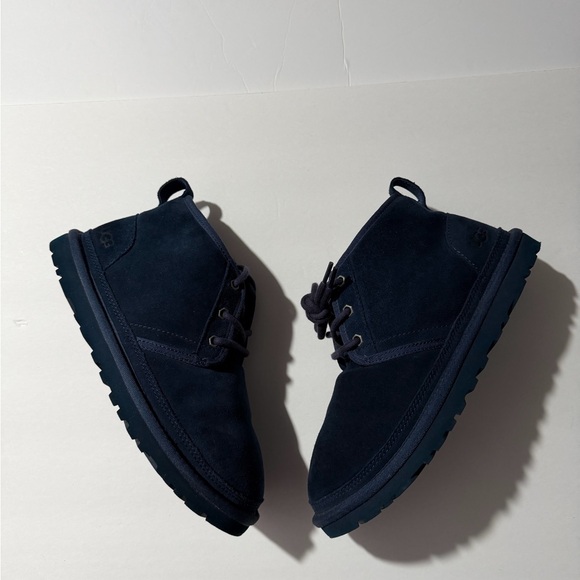 UGG Neumel Deep Ocean Size 7 Men’s